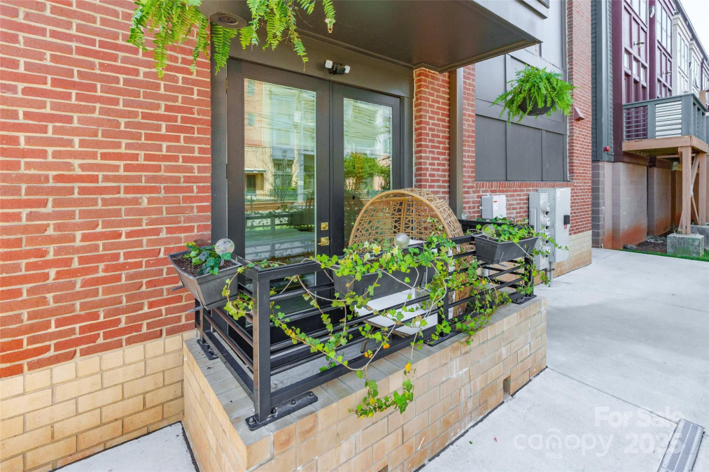 130 Rail Crossing Ln Charlotte, NC 28209