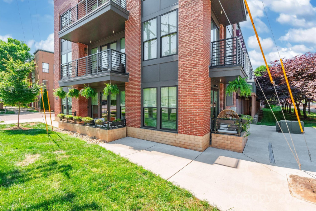 130 Rail Crossing Ln Charlotte, NC 28209