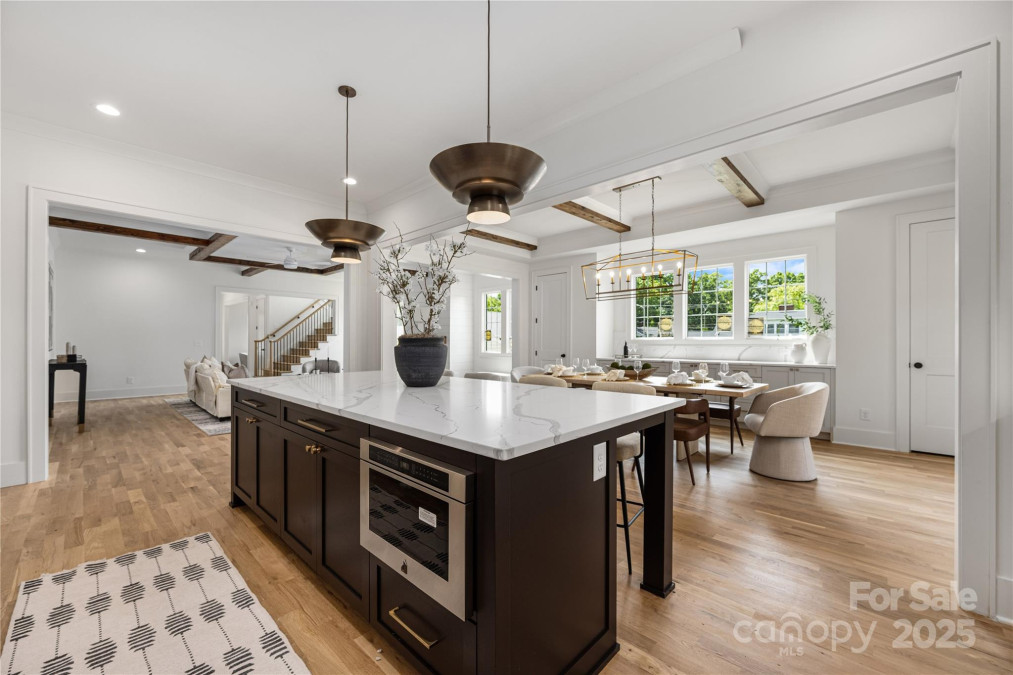 1817 Union St Charlotte, NC 28205