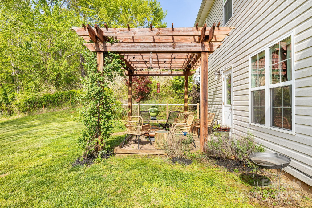 45 Heather Mist Dr Weaverville, NC 28787