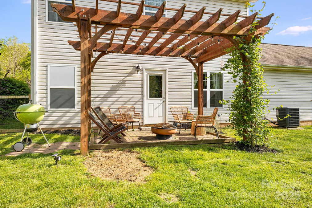 45 Heather Mist Dr Weaverville, NC 28787