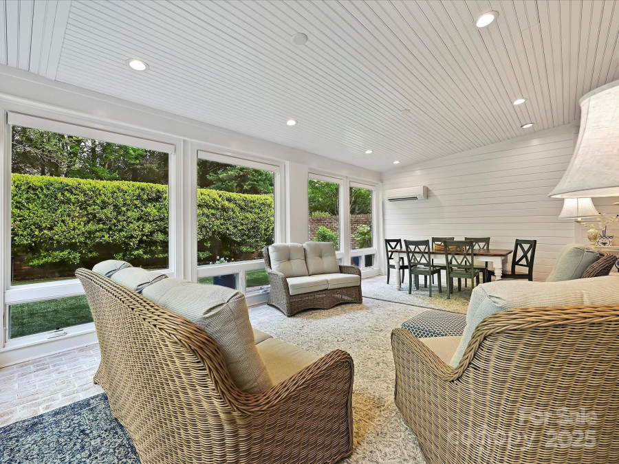 5603 Ballinard Ln Charlotte, NC 28277