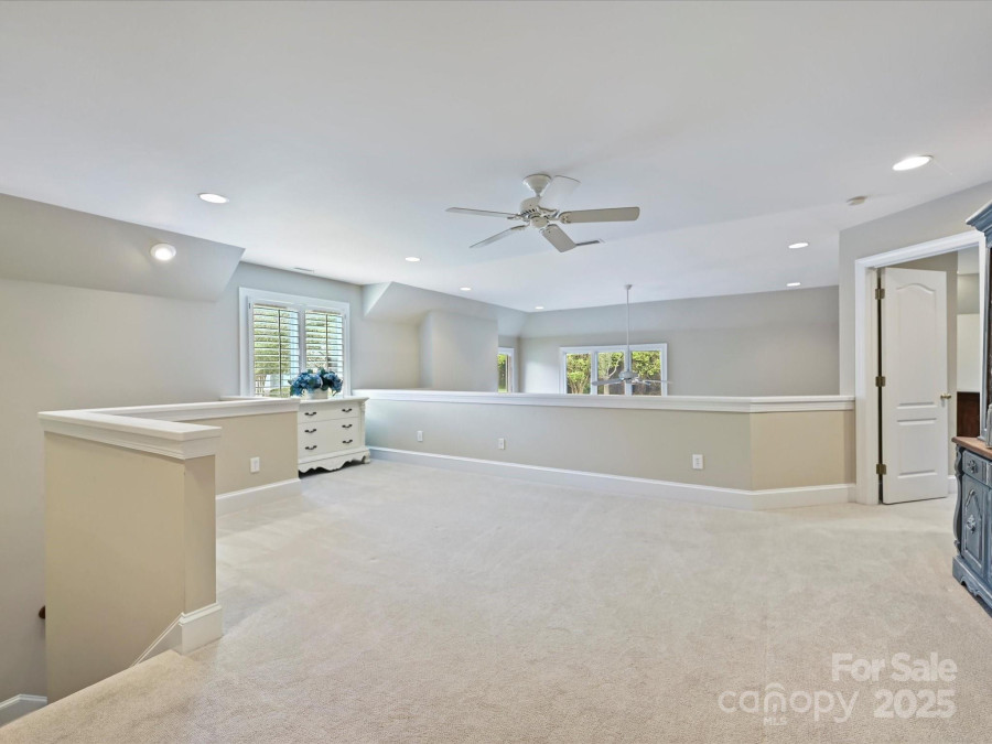 5603 Ballinard Ln Charlotte, NC 28277