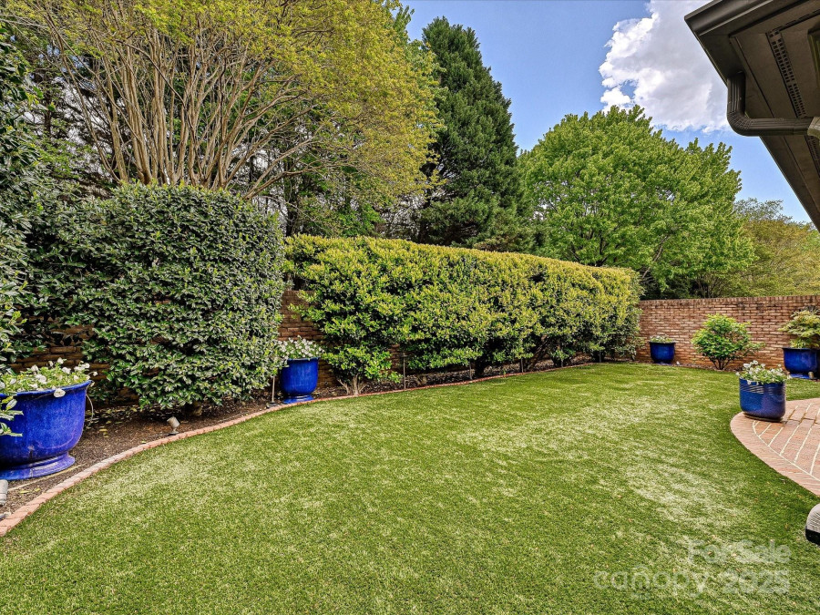 5603 Ballinard Ln Charlotte, NC 28277
