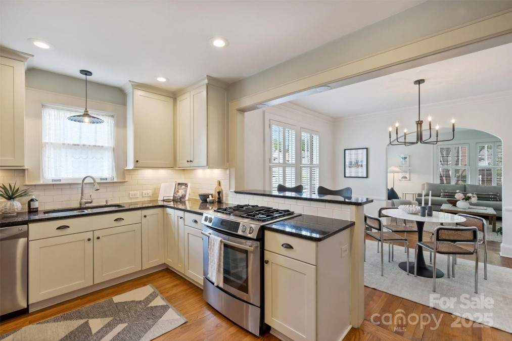 2015 Club Rd Charlotte, NC 28205