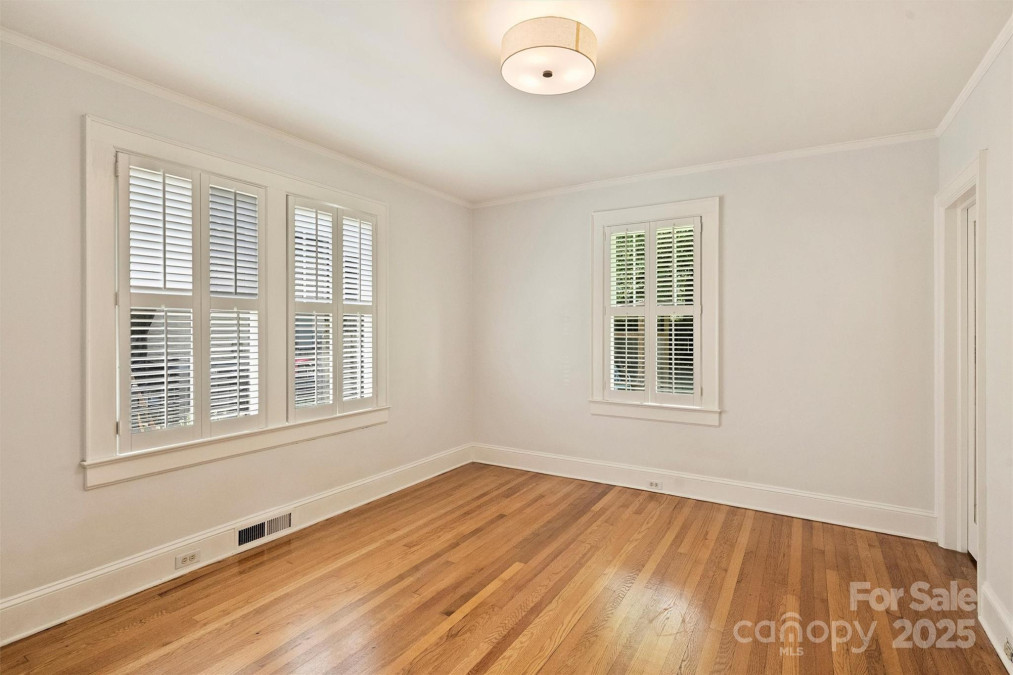 2015 Club Rd Charlotte, NC 28205