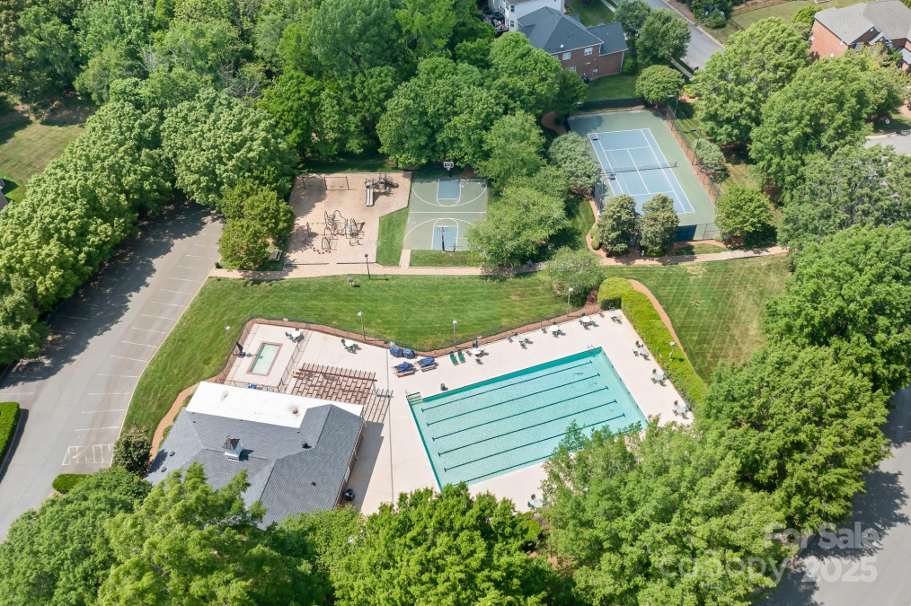 7525 Blackgum Falls Ct Huntersville, NC 28078