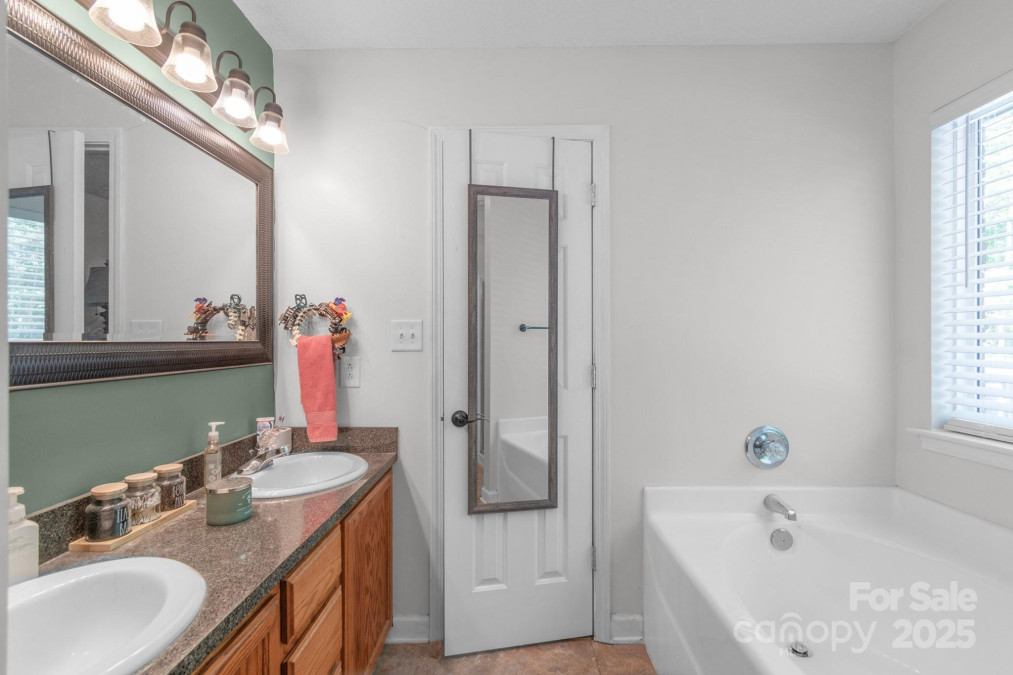 1800 Oriole Ct Monroe, NC 28112