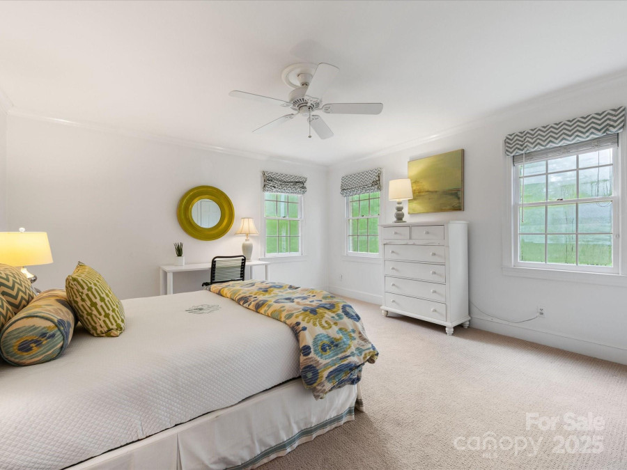2501 Richardson Dr Charlotte, NC 28211
