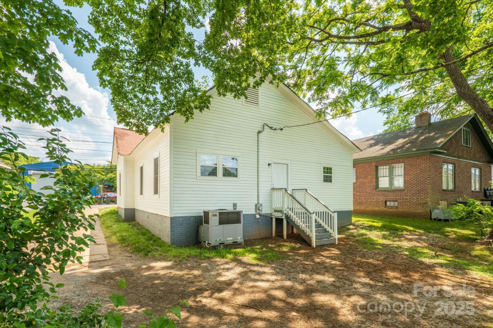1712 Main St Salisbury, NC 28144