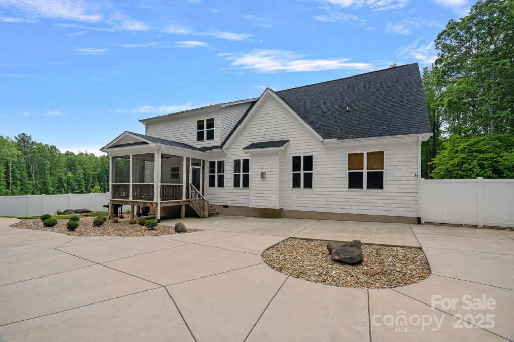 270 Worthington Dr Mt Ulla, NC 28125
