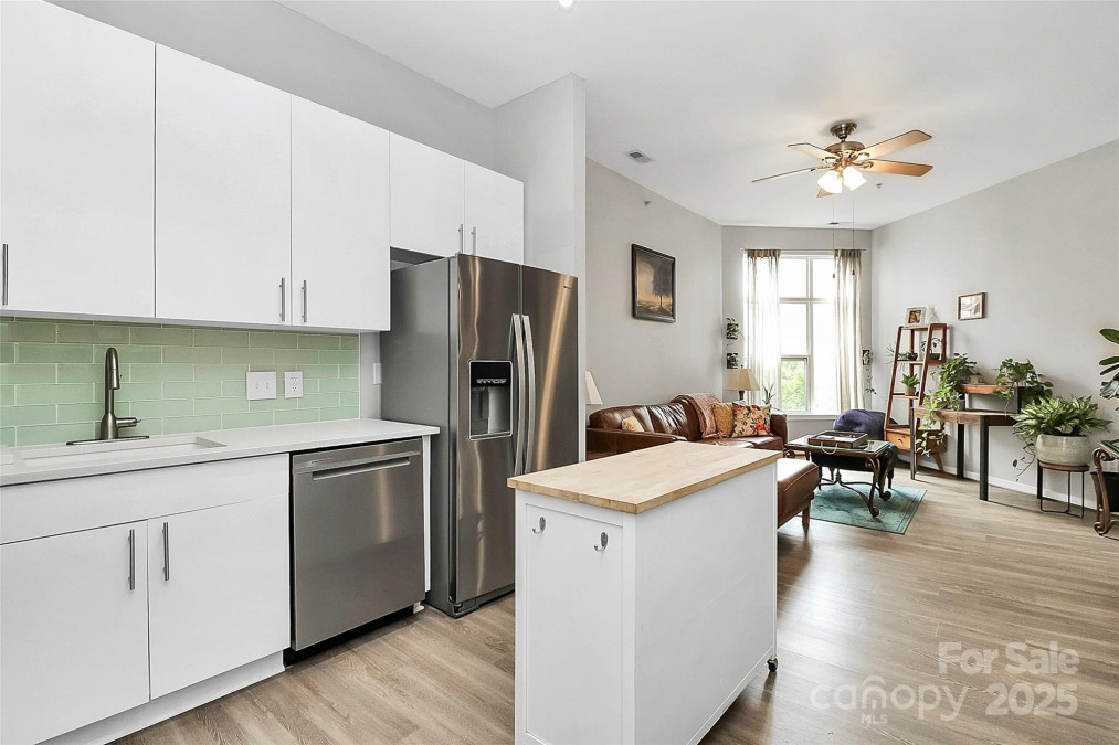 2125 Southend Dr Charlotte, NC 28203