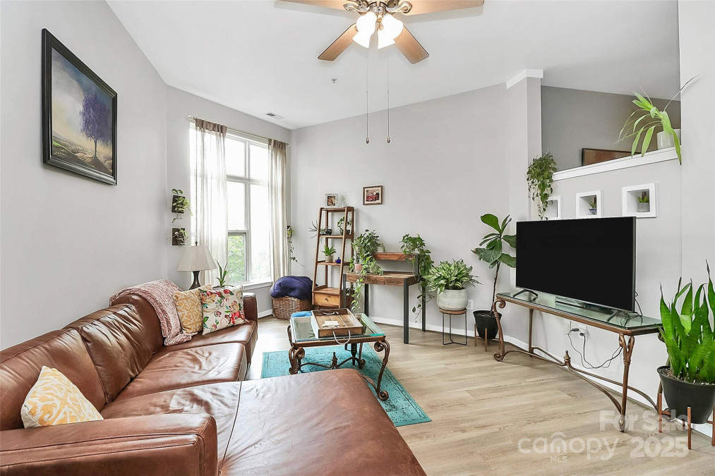 2125 Southend Dr Charlotte, NC 28203