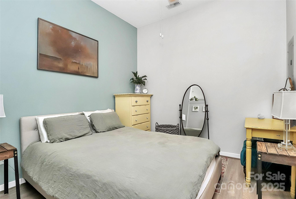 2125 Southend Dr Charlotte, NC 28203
