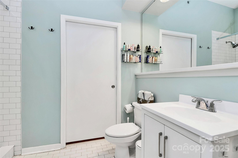 2125 Southend Dr Charlotte, NC 28203