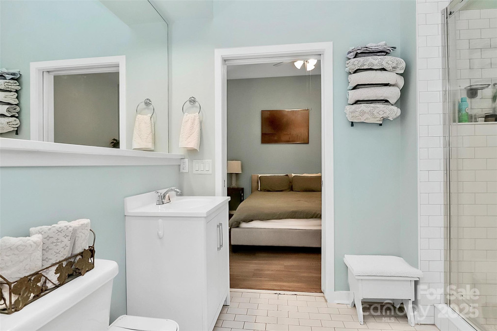 2125 Southend Dr Charlotte, NC 28203