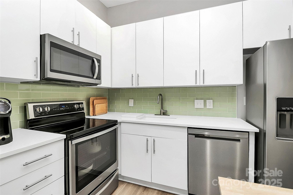 2125 Southend Dr Charlotte, NC 28203