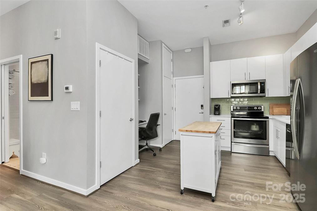 2125 Southend Dr Charlotte, NC 28203