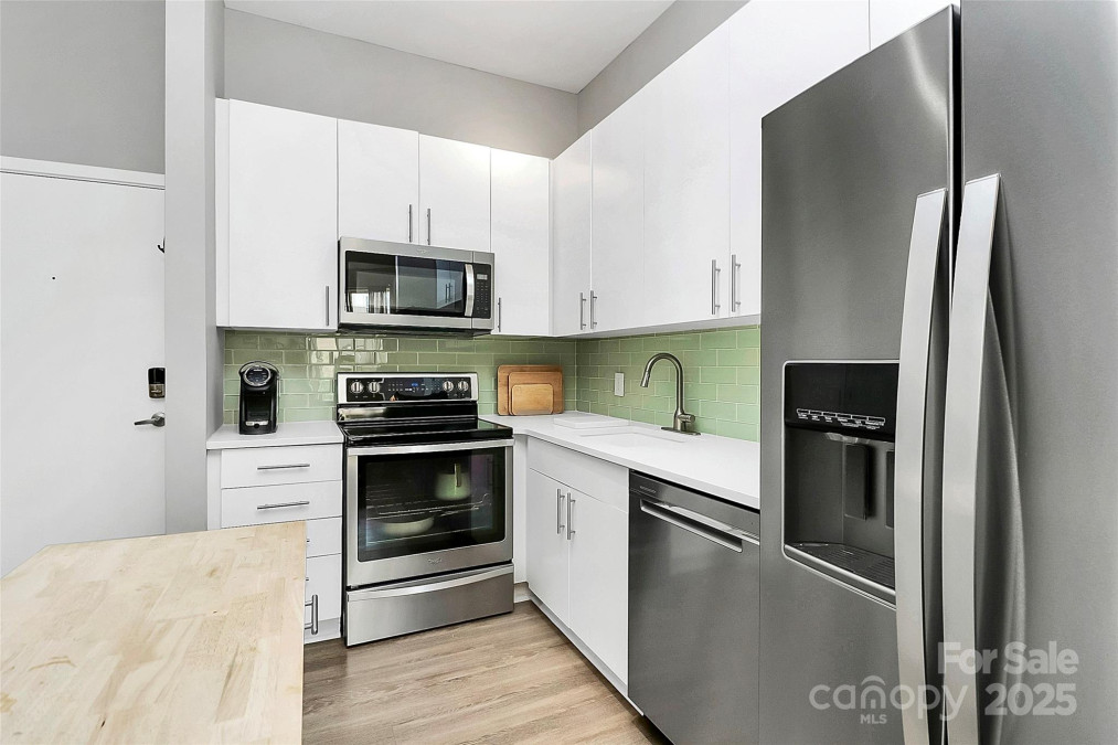 2125 Southend Dr Charlotte, NC 28203