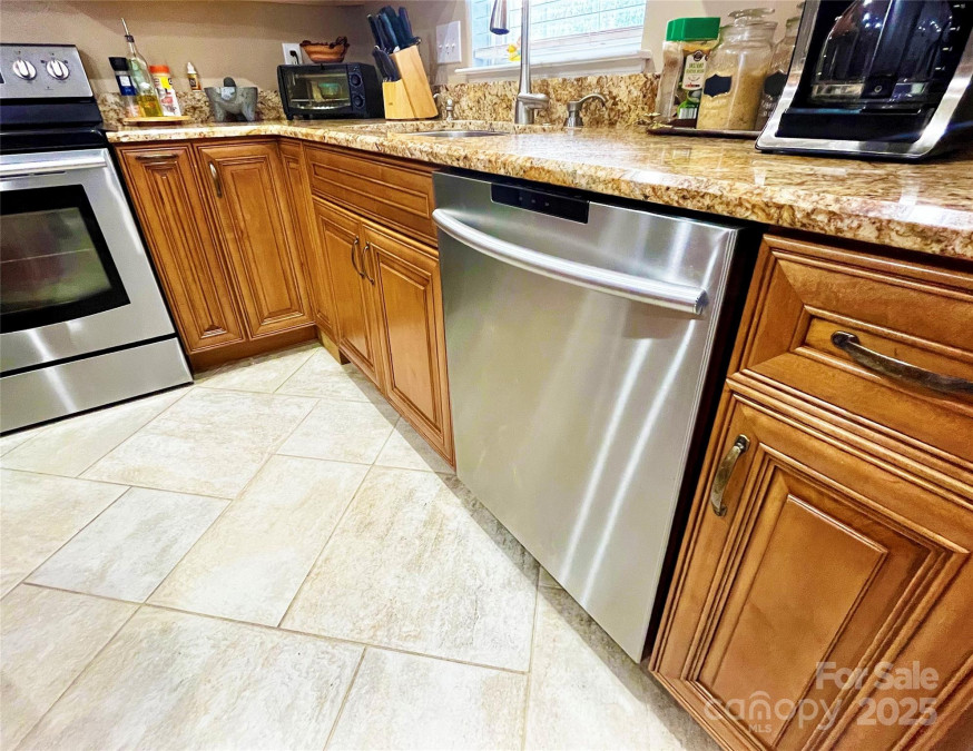 8218 Lynnewood Glen Dr Charlotte, NC 28269
