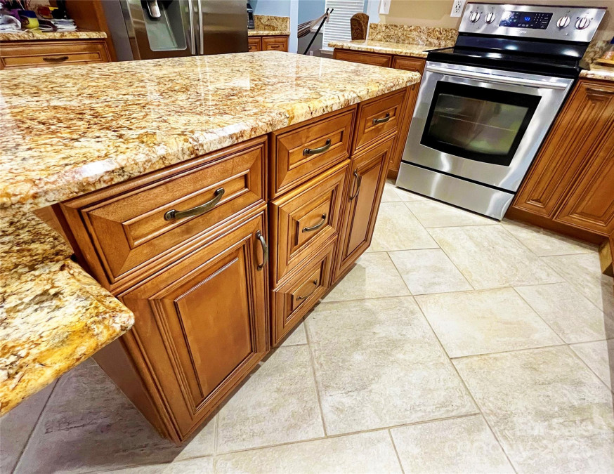 8218 Lynnewood Glen Dr Charlotte, NC 28269