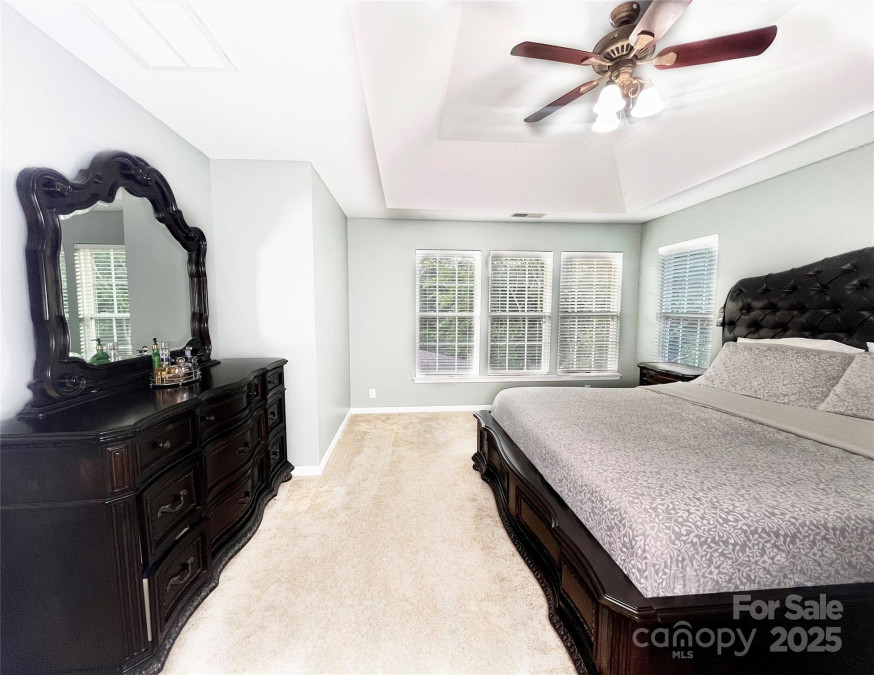 8218 Lynnewood Glen Dr Charlotte, NC 28269