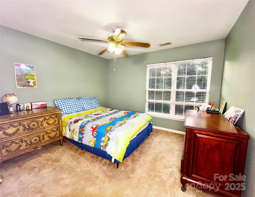8218 Lynnewood Glen Dr Charlotte, NC 28269