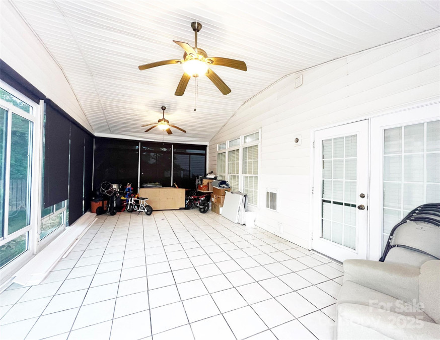 8218 Lynnewood Glen Dr Charlotte, NC 28269