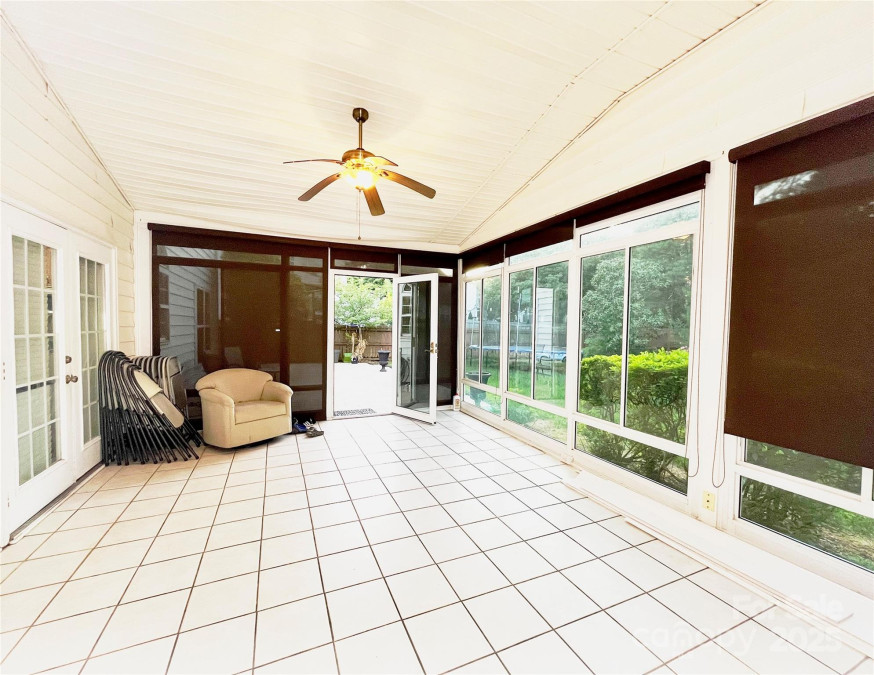 8218 Lynnewood Glen Dr Charlotte, NC 28269