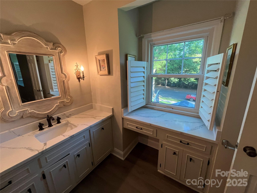 4905 Montibello Dr Charlotte, NC 28226