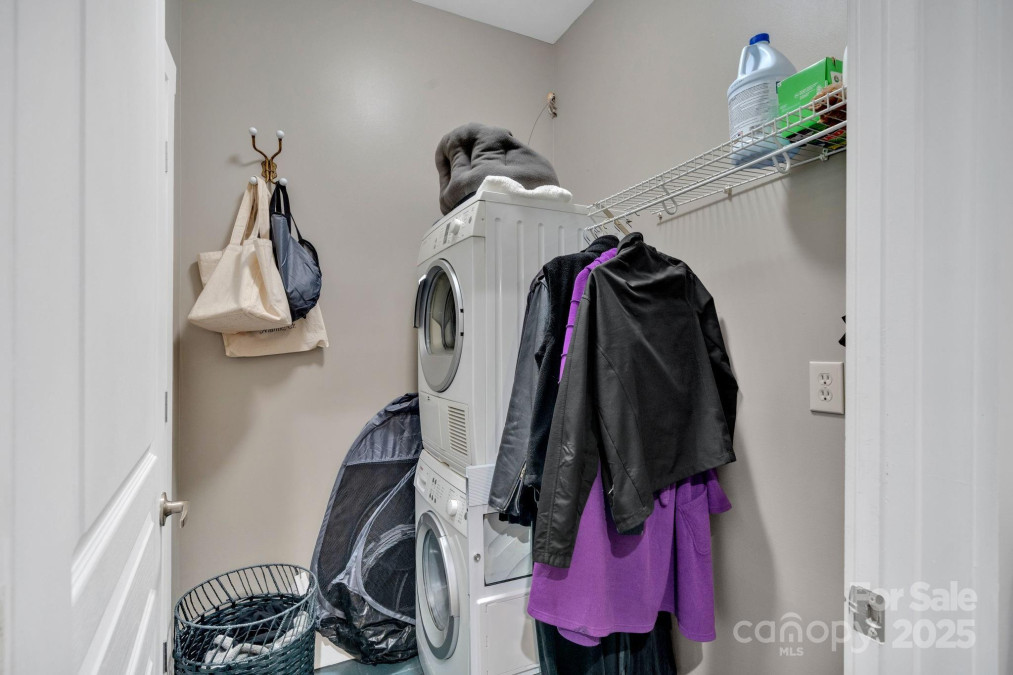 9 Kenilworth Knoll Asheville, NC 28805