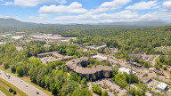 9 Kenilworth Knoll Asheville, NC 28805