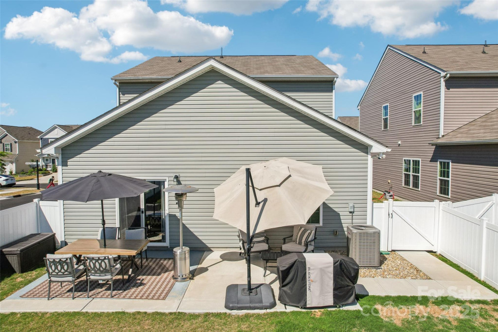 6878 Spring Peeper Ln Lancaster, SC 29720