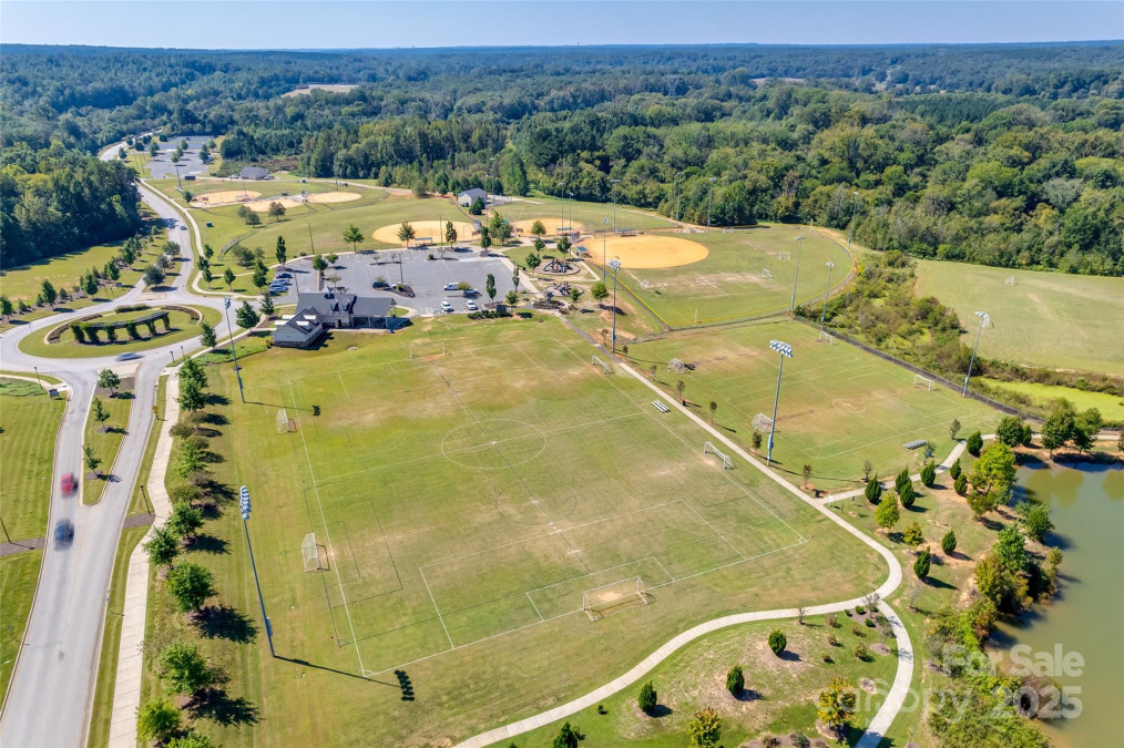 6878 Spring Peeper Ln Lancaster, SC 29720
