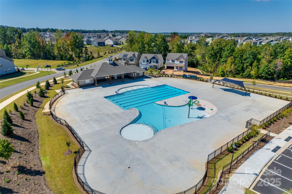 6878 Spring Peeper Ln Lancaster, SC 29720