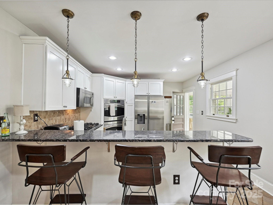 3128 Country Club Dr Charlotte, NC 28205
