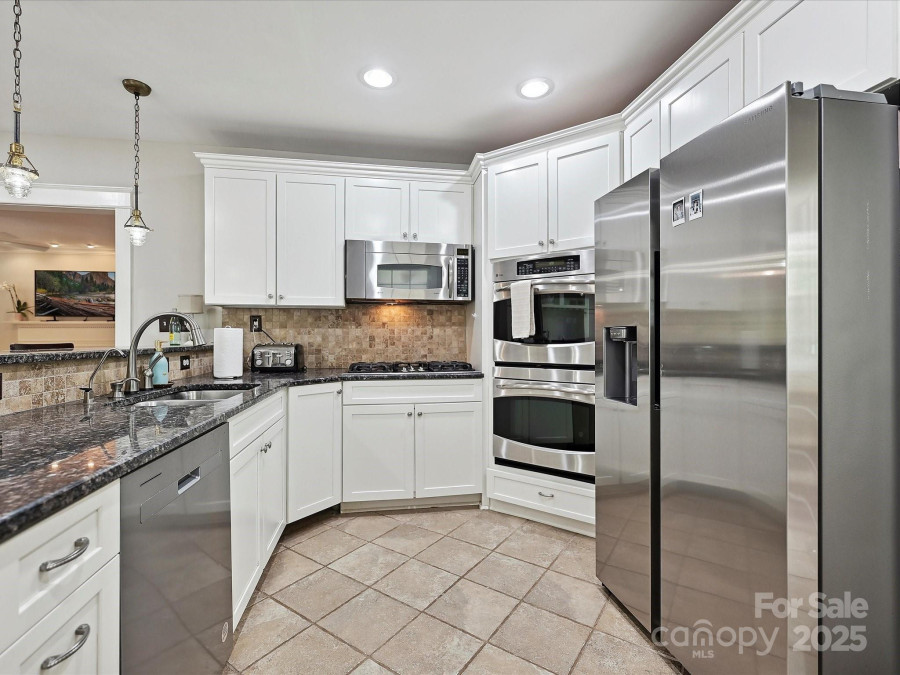 3128 Country Club Dr Charlotte, NC 28205