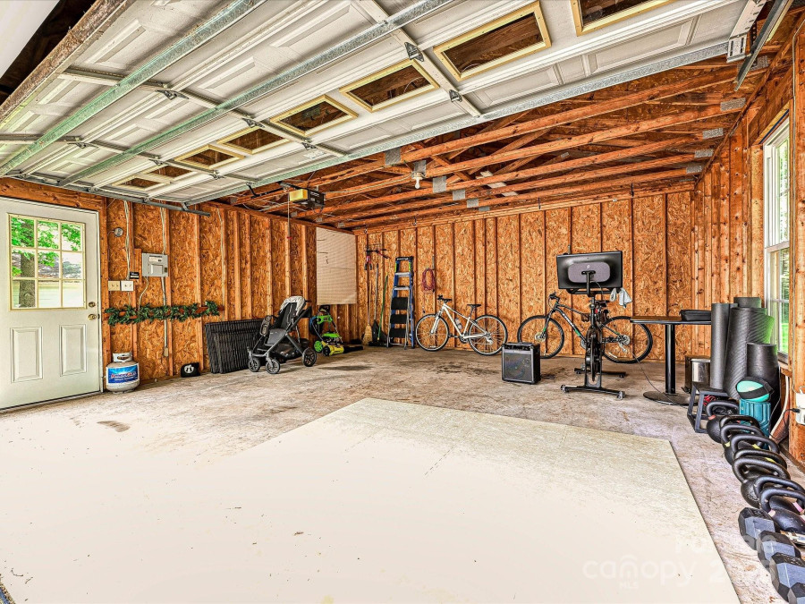 3128 Country Club Dr Charlotte, NC 28205