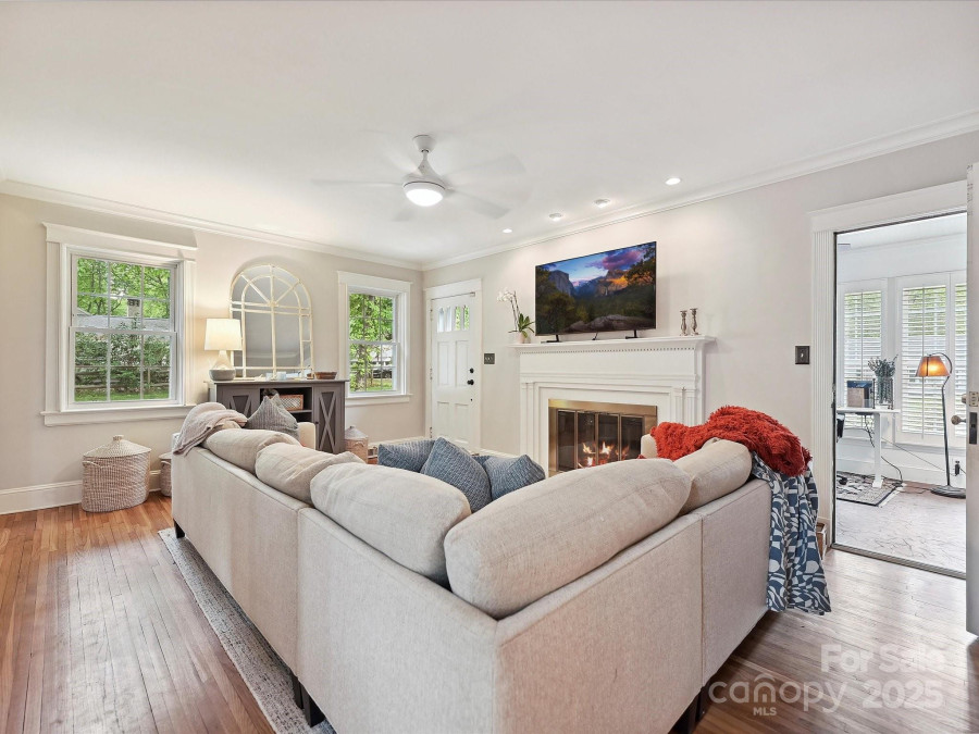 3128 Country Club Dr Charlotte, NC 28205