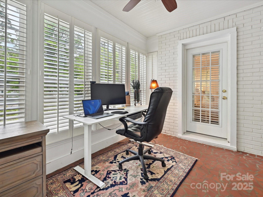 3128 Country Club Dr Charlotte, NC 28205