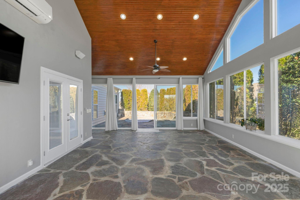 2106 Yellowstone Dr Fort Mill, SC 29707