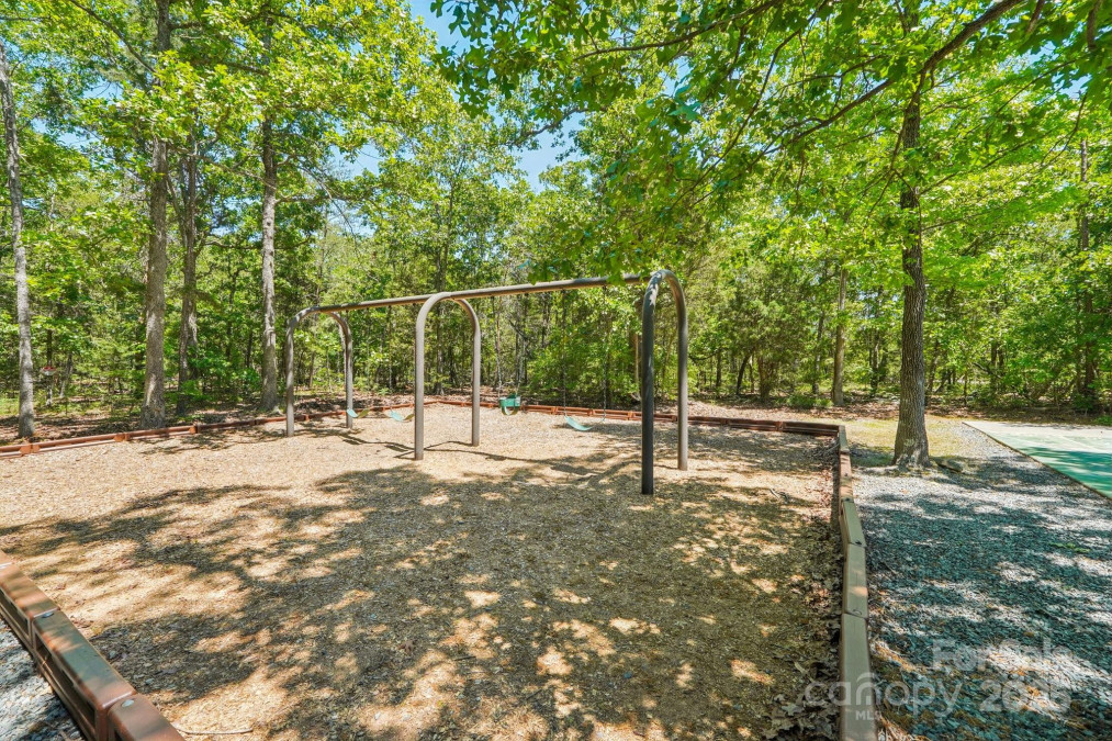 8056 Stevens Mill Rd Matthews, NC 28104