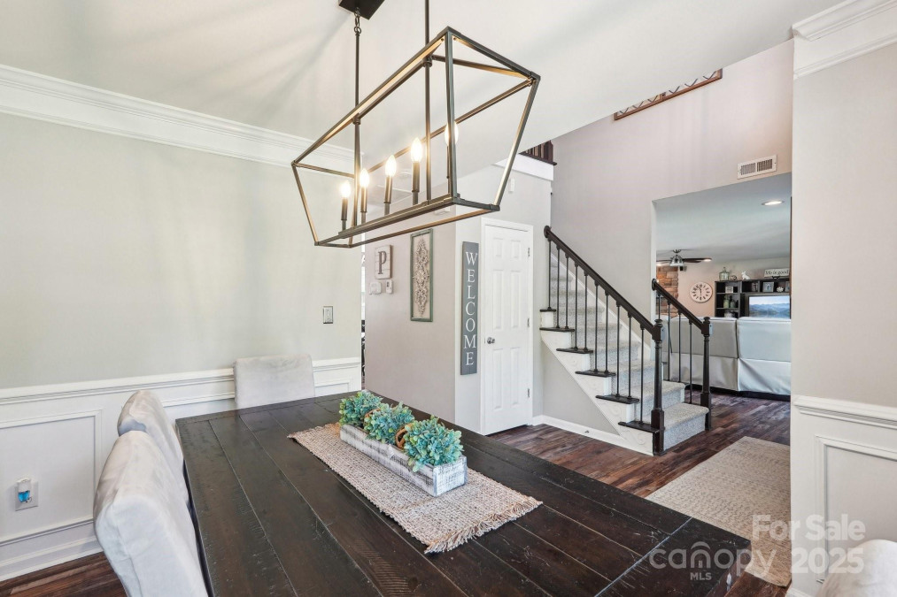 8056 Stevens Mill Rd Matthews, NC 28104