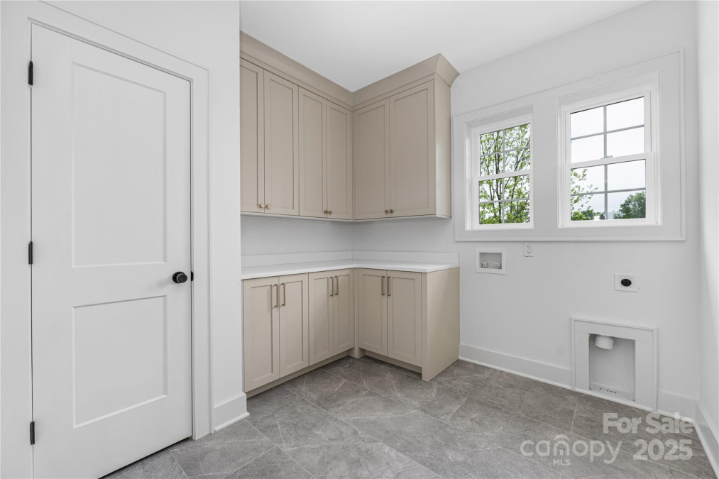 1816 Parson St Charlotte, NC 28205