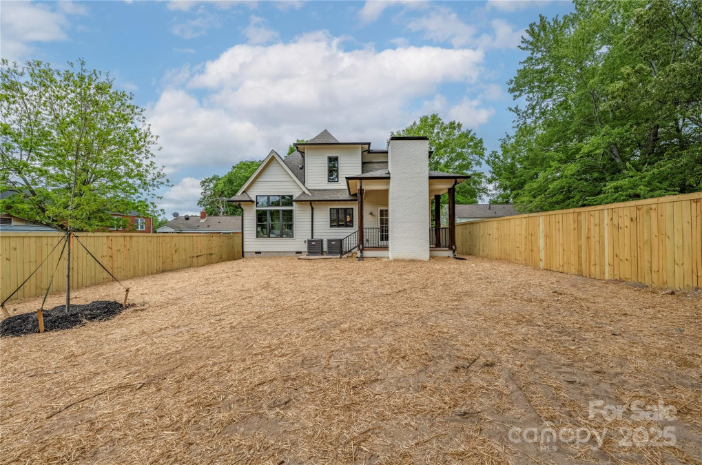 1816 Parson St Charlotte, NC 28205