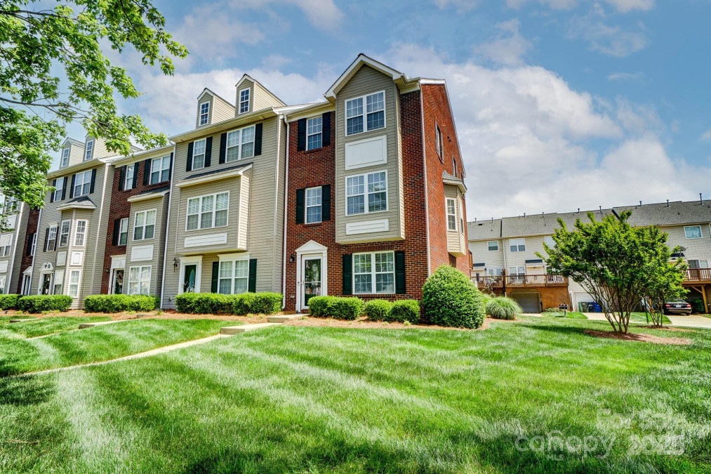 9204 Washam Potts Rd Cornelius, NC 28031