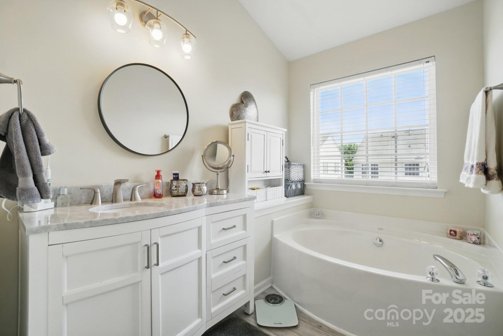 9204 Washam Potts Rd Cornelius, NC 28031