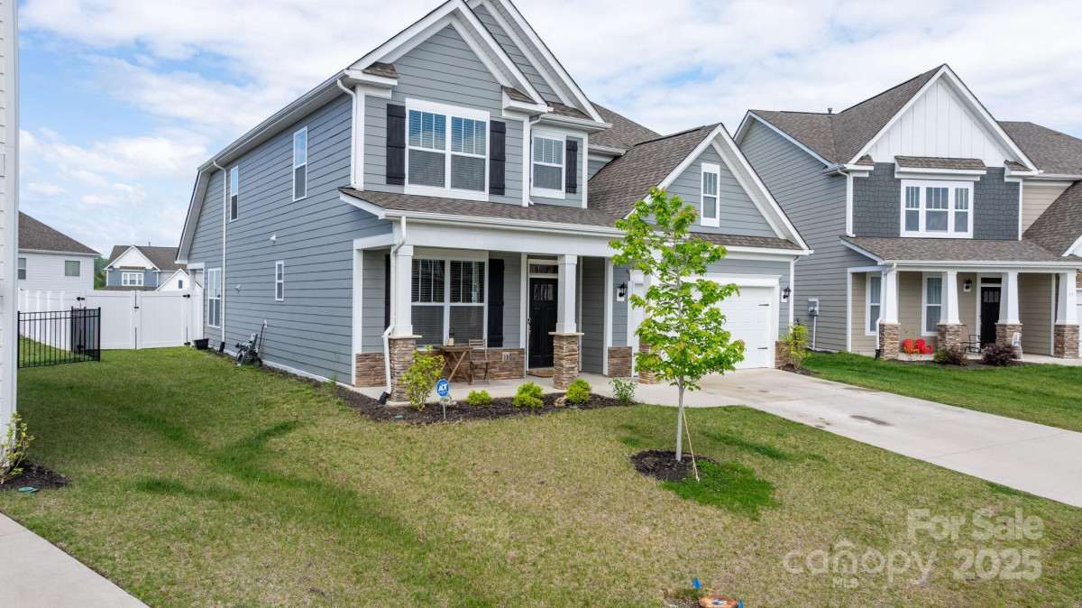 67 Thornberry Rd Hendersonville, NC 28792