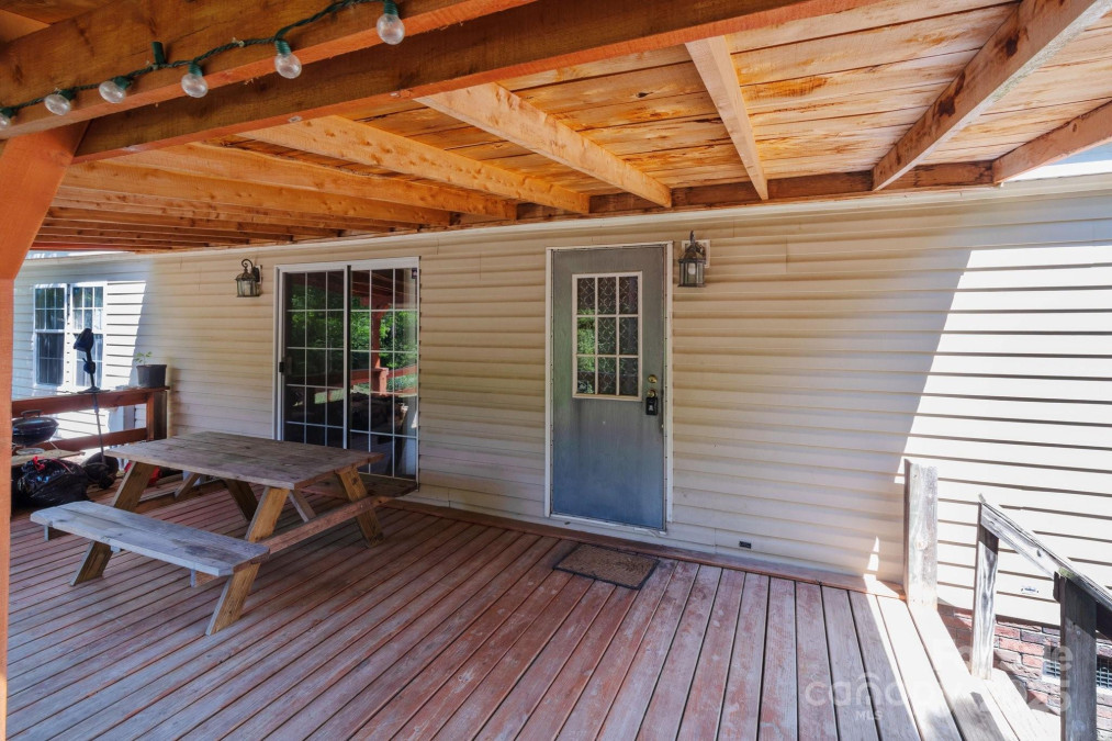 145 Mccreek Dr China Grove, NC 28023