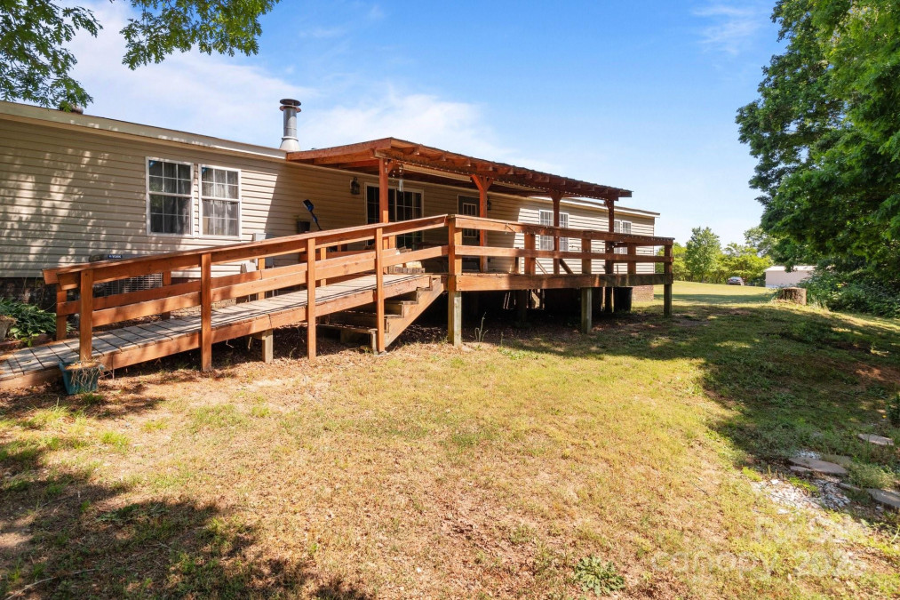 145 Mccreek Dr China Grove, NC 28023